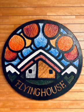 FLYING HOUSE